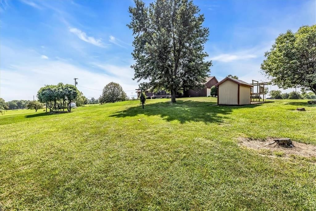 21728 Linwood Road — photo 34