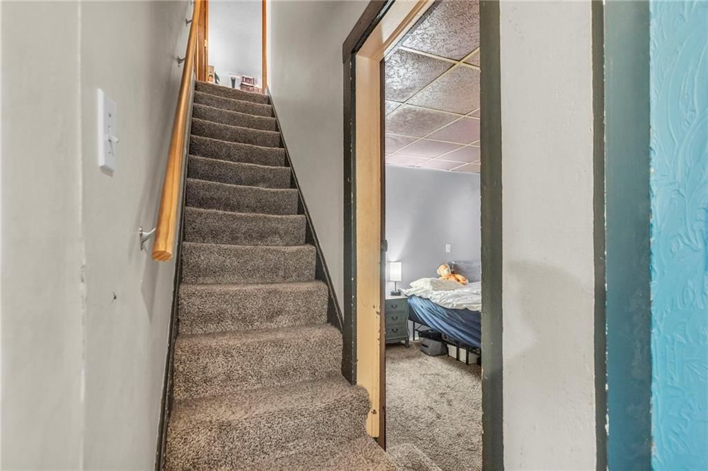 817 S Poplar Street — photo 15