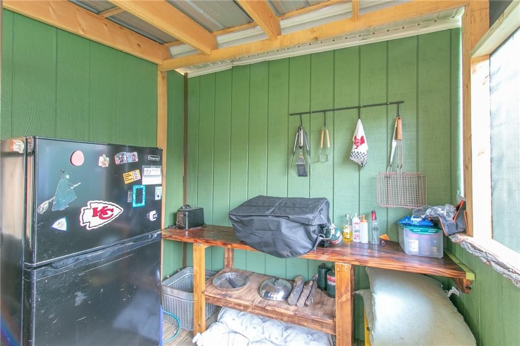 423 SE State Pp Highway — photo 42