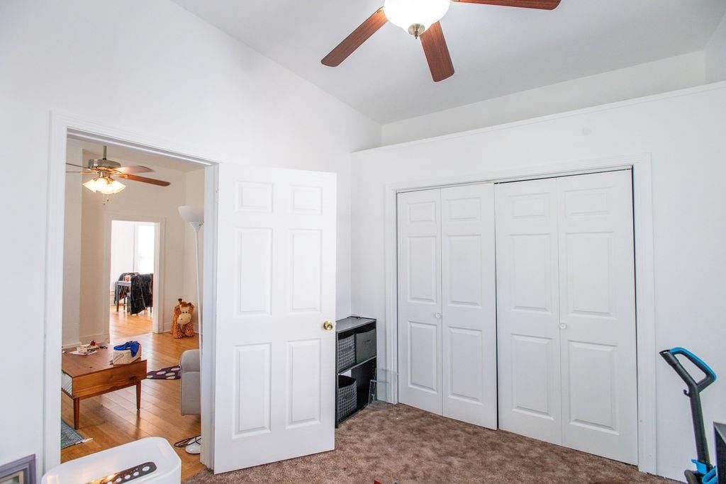 419 Grover Street — photo 11