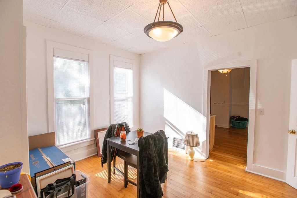 419 Grover Street — photo 17