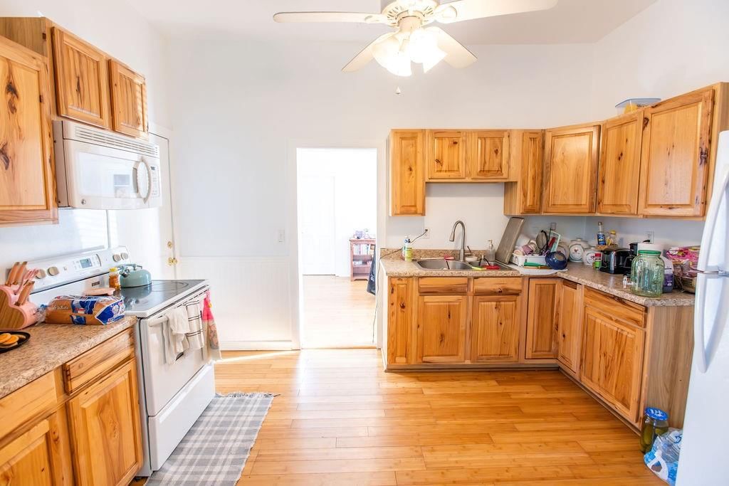 419 Grover Street — photo 25