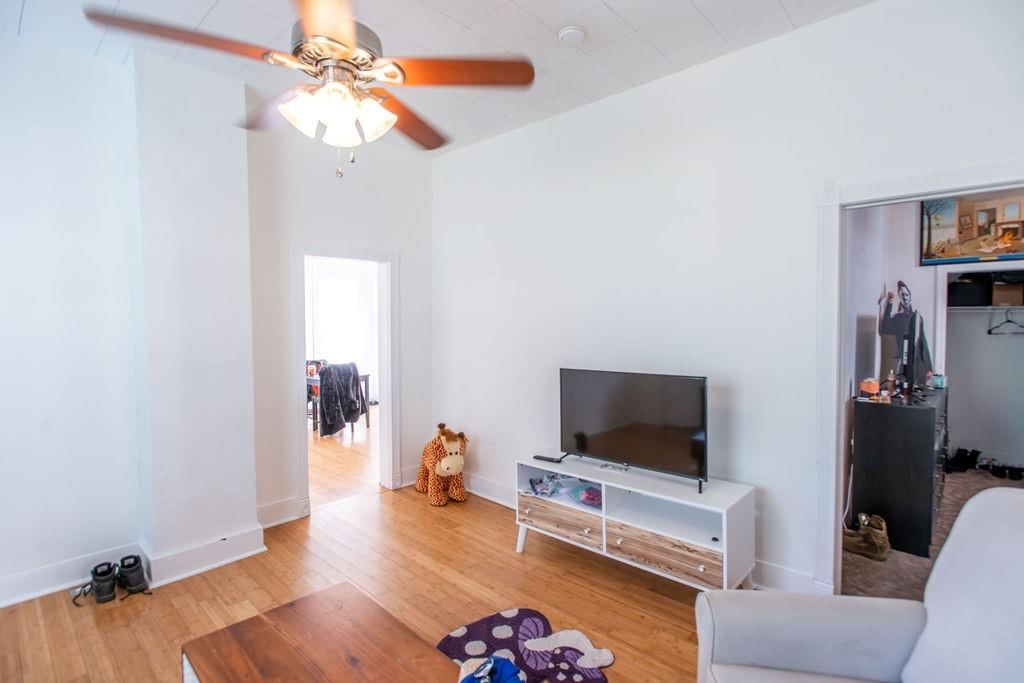 419 Grover Street — photo 8