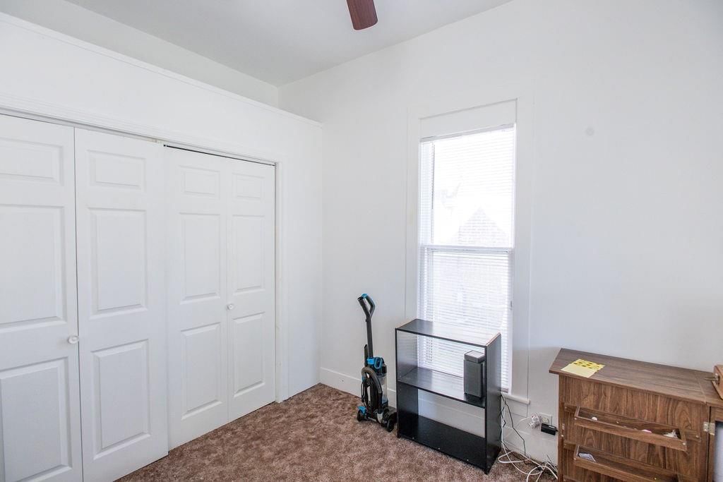 419 Grover Street — photo 9