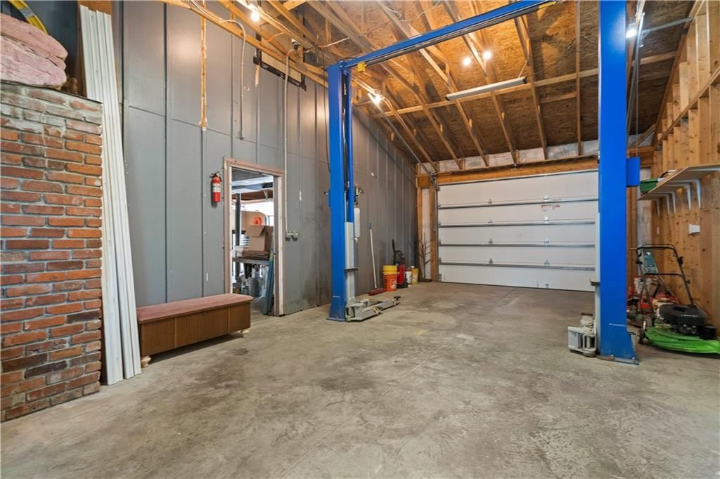 9701 Slater Lane — photo 38