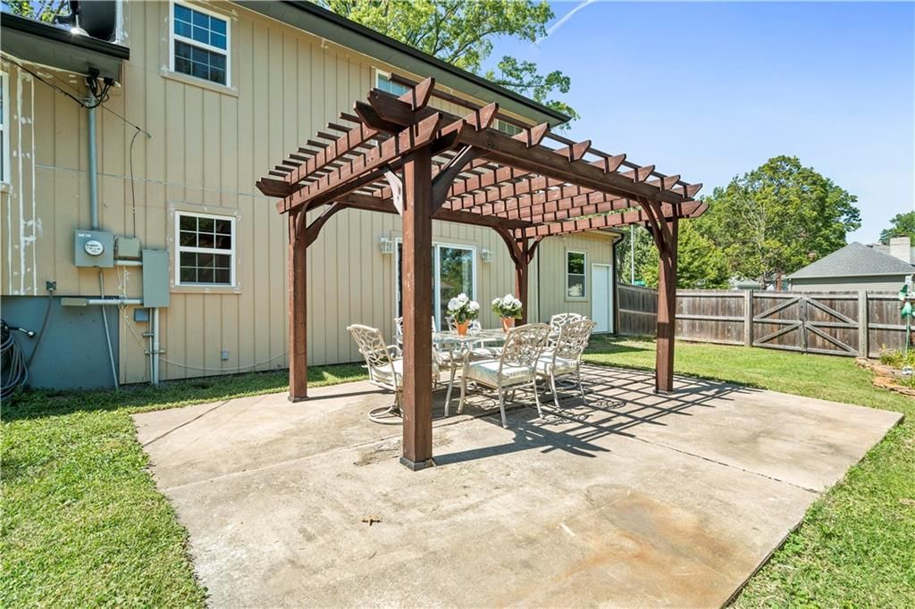 9701 Slater Lane — photo 42