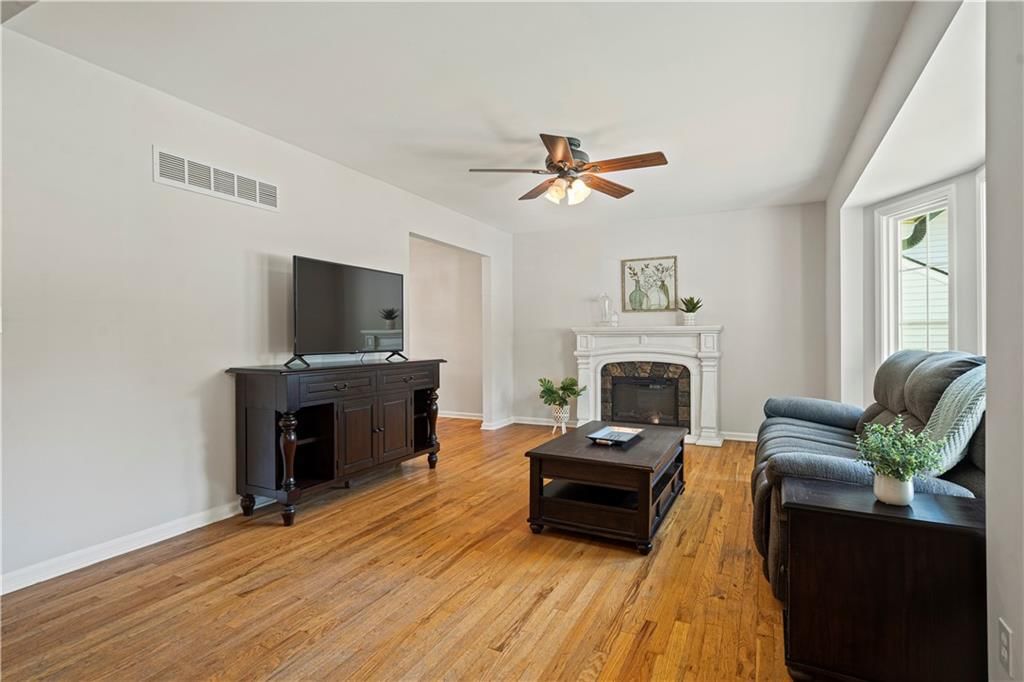 9701 Slater Lane — photo 6