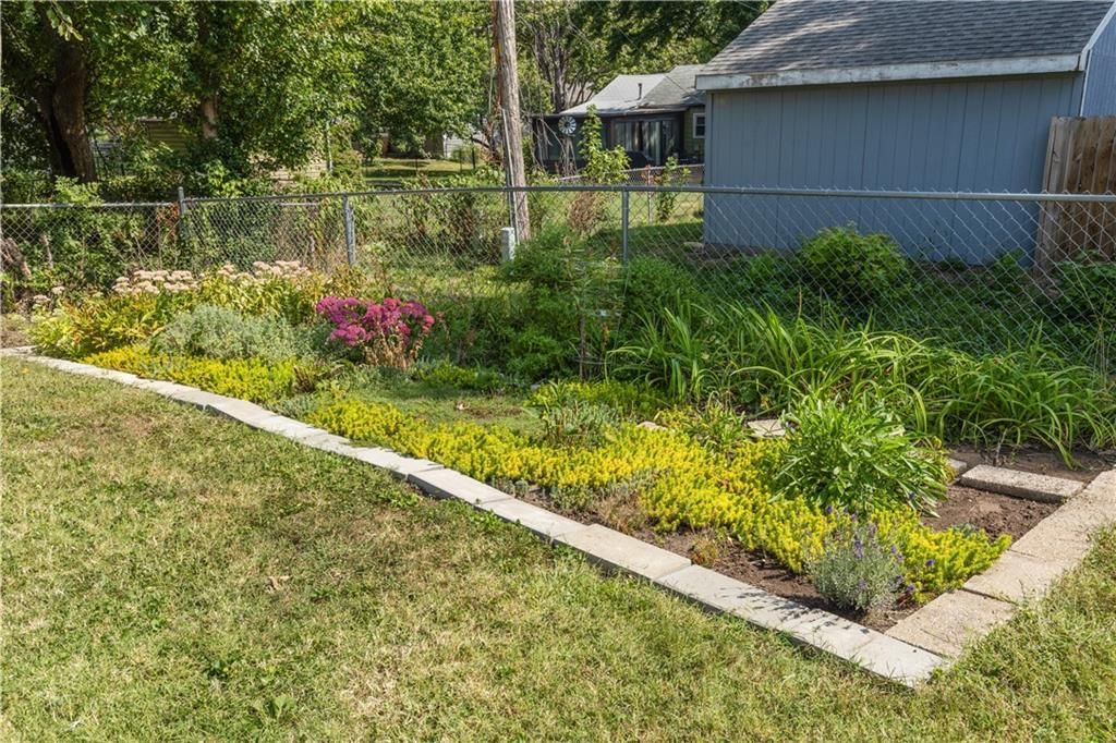 7133 Lamar Avenue — photo 24