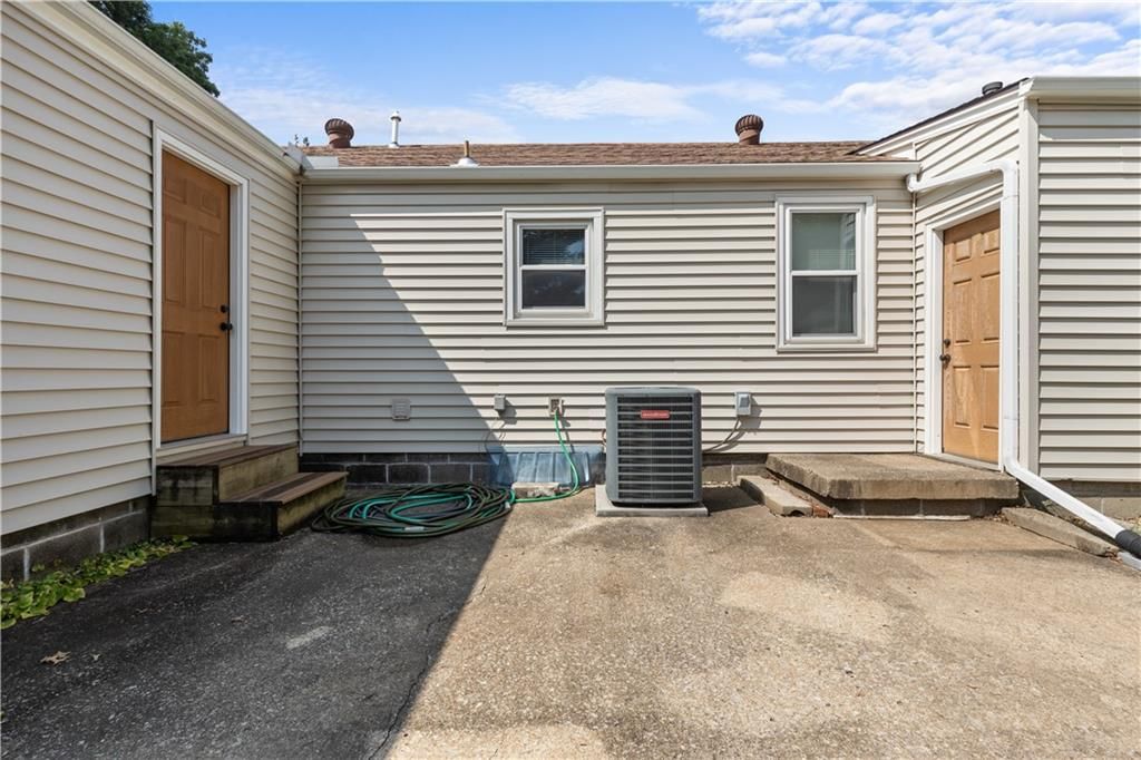 7133 Lamar Avenue — photo 28