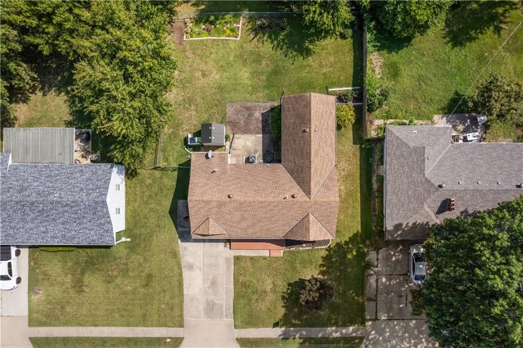 7133 Lamar Avenue — photo 29