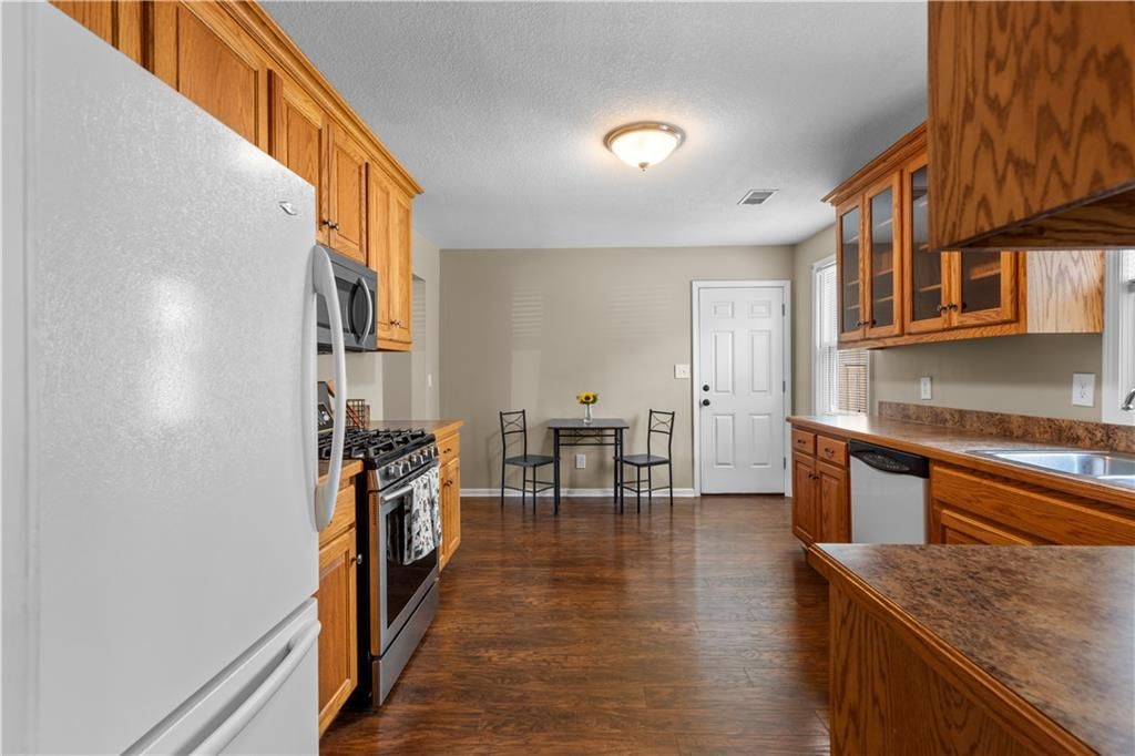 7133 Lamar Avenue — photo 8