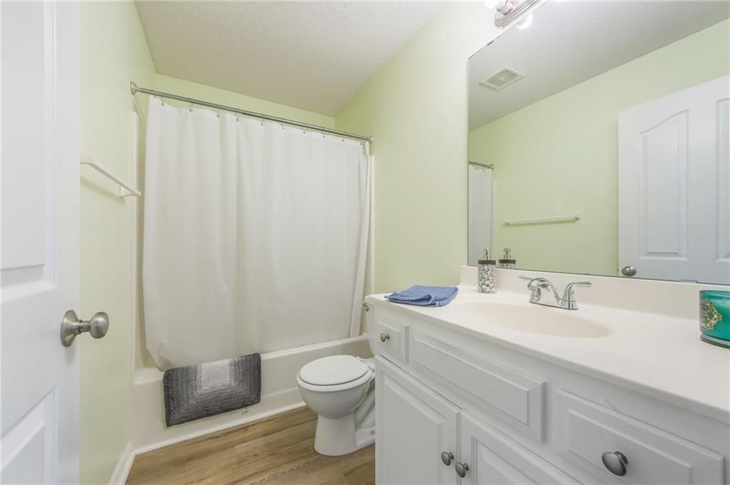 8724 N Robinhood Avenue — photo 16