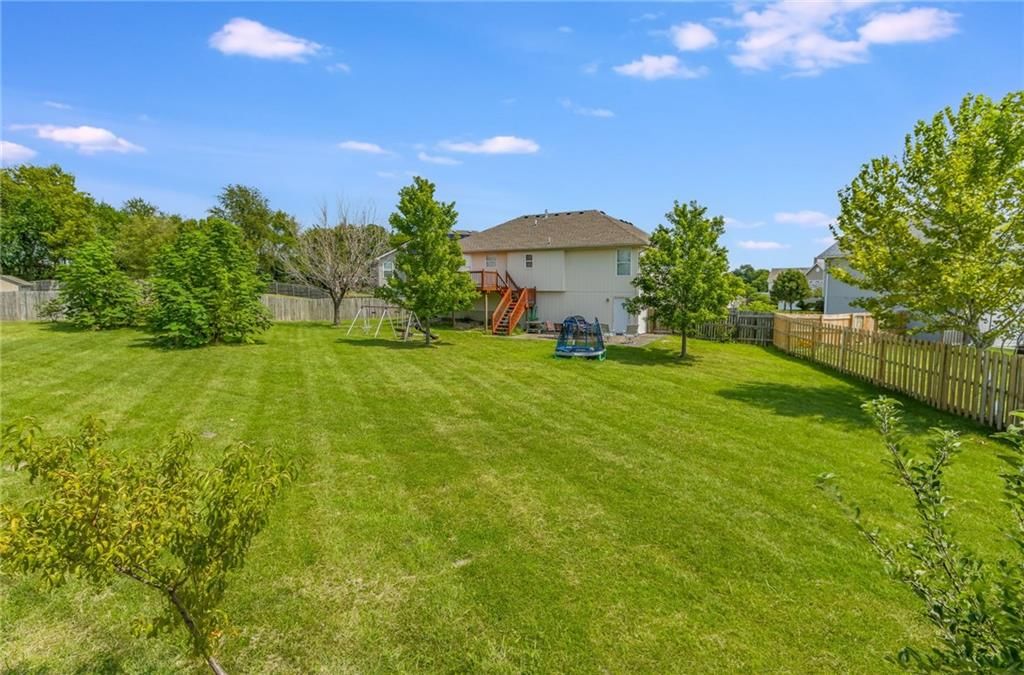 8724 N Robinhood Avenue — photo 26