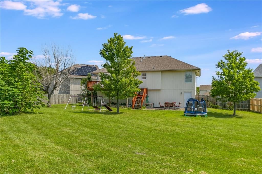 8724 N Robinhood Avenue — photo 27