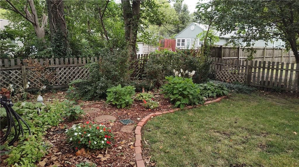 5912 W 52nd Street — photo 12