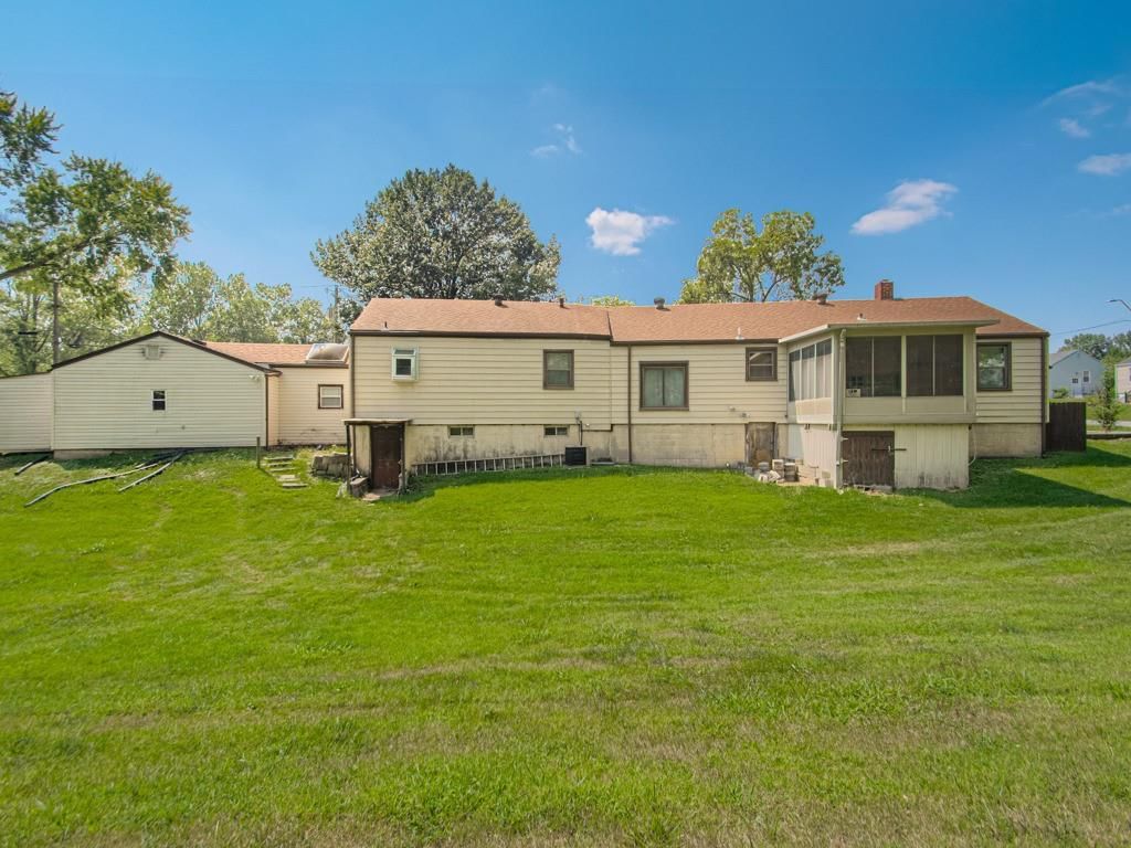 5515 N KANSAS Avenue — photo 34