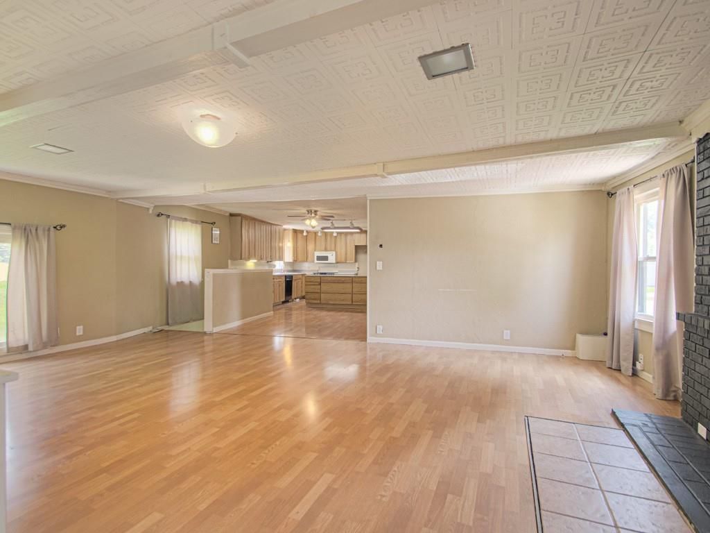 5515 N KANSAS Avenue — photo 6