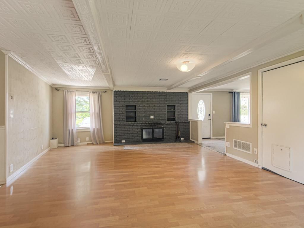 5515 N KANSAS Avenue — photo 9