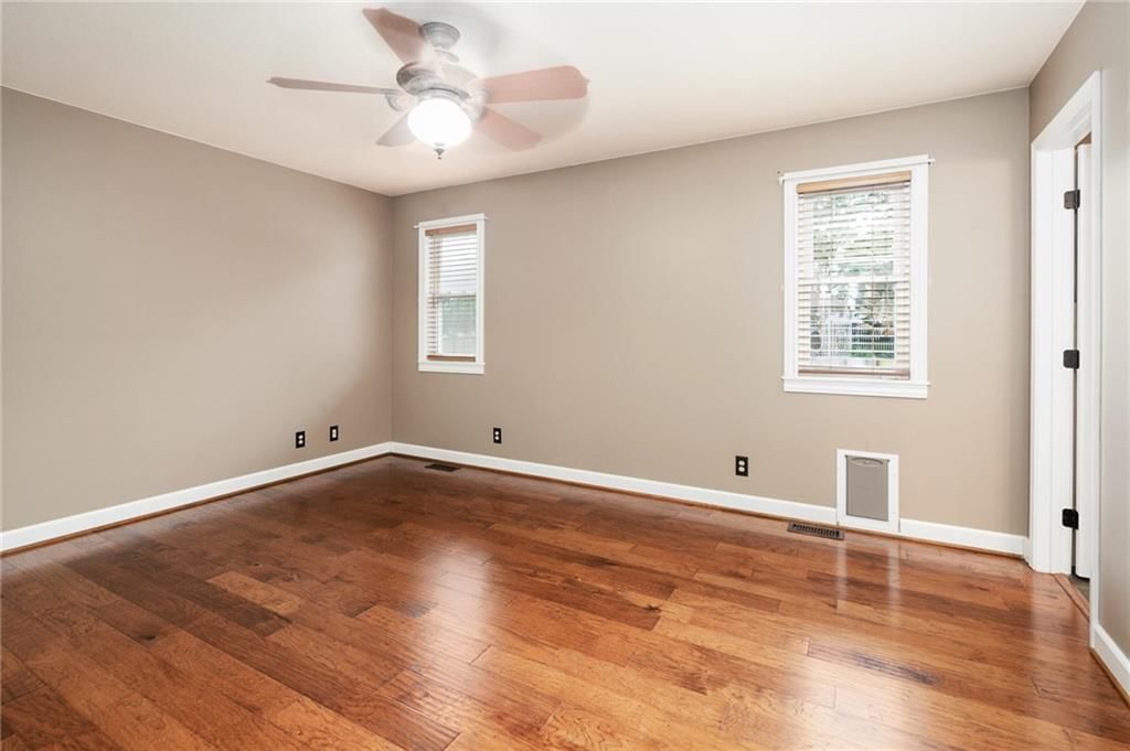 53 Lakeshore Drive — photo 38