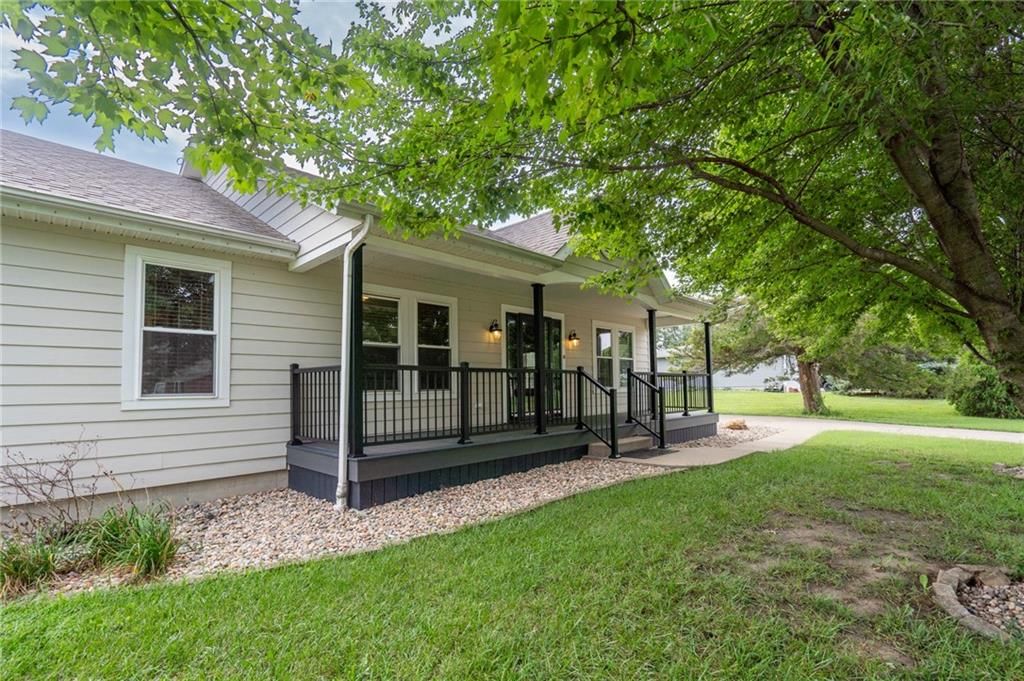 53 Lakeshore Drive — photo 6