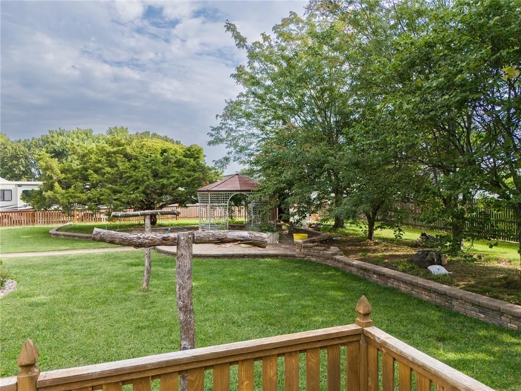 53 Lakeshore Drive — photo 10
