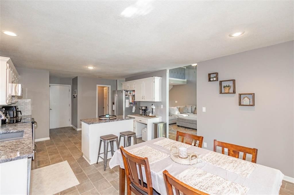 912 S 132nd Street — photo 12
