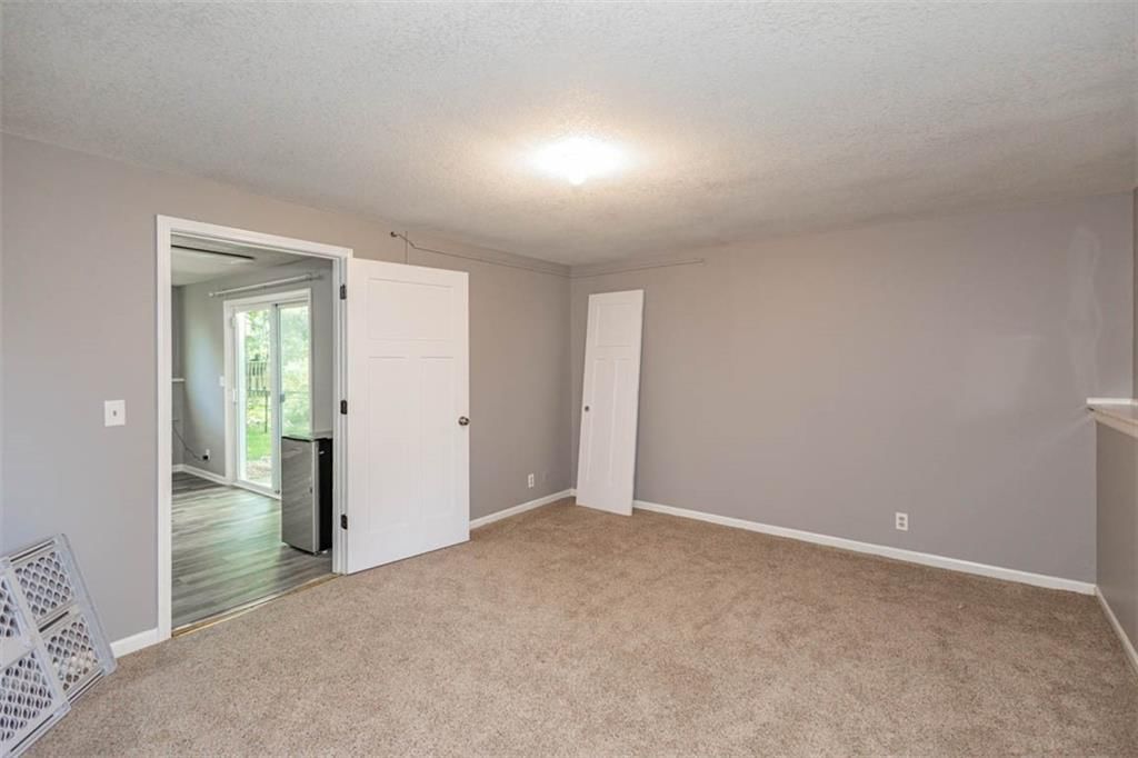 912 S 132nd Street — photo 28