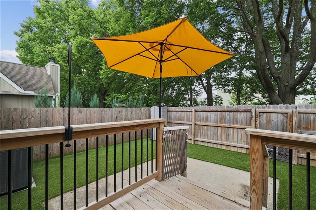 8248 NW Birch Lane — photo 28