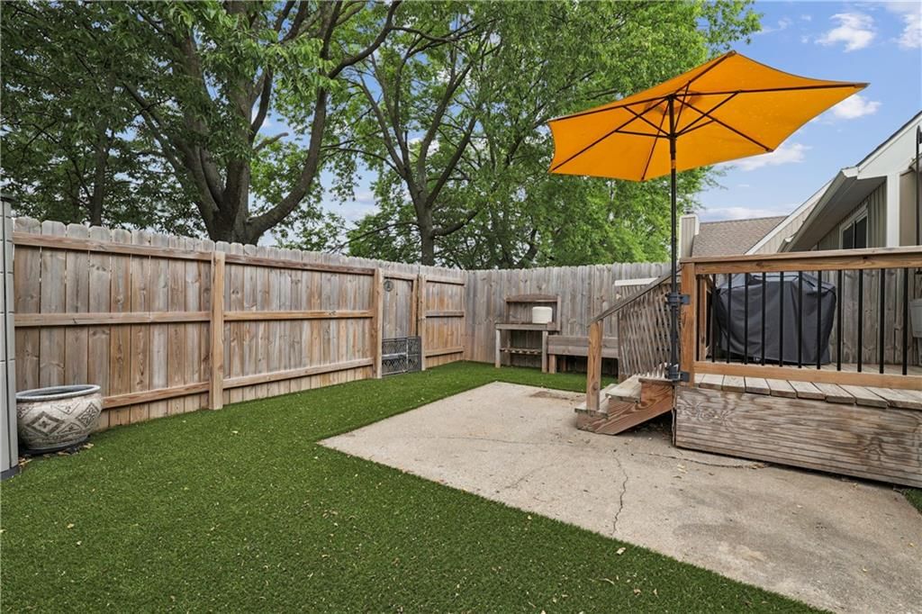 8248 NW Birch Lane — photo 30