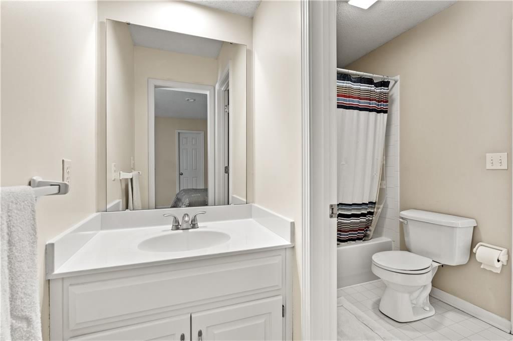 13113 Bond Street — photo 29