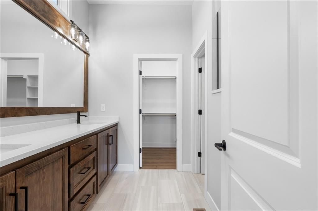 1145 SW Whitby Drive — photo 13