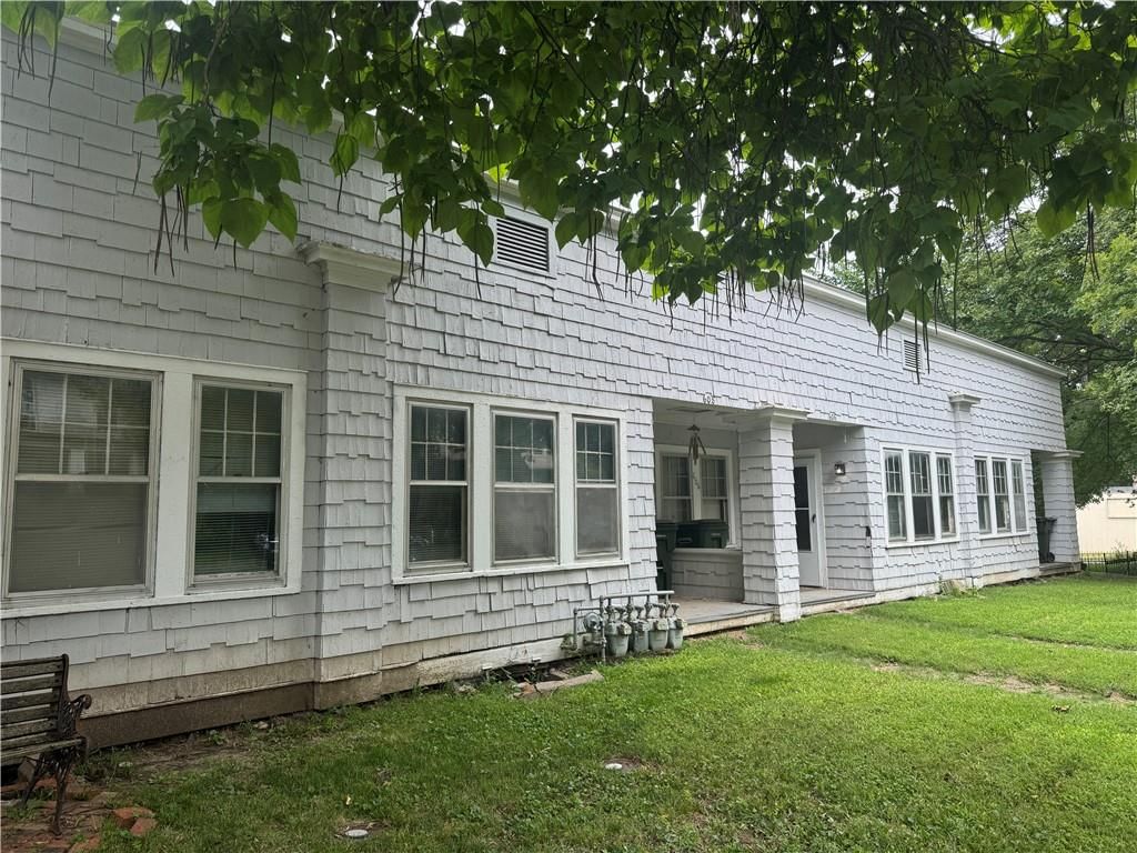 604 Oak Street — photo 3