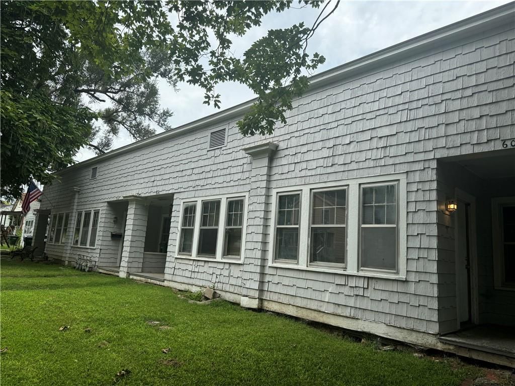 604 Oak Street — photo 4