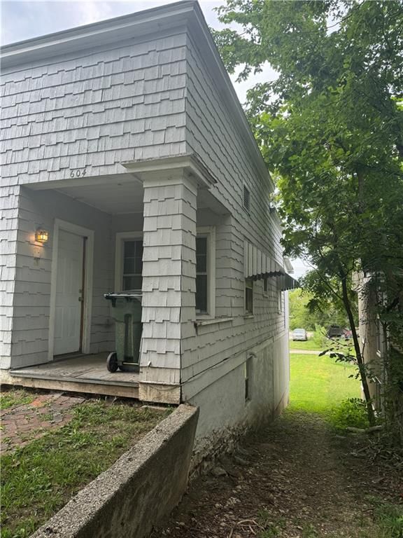 604 Oak Street — photo 5