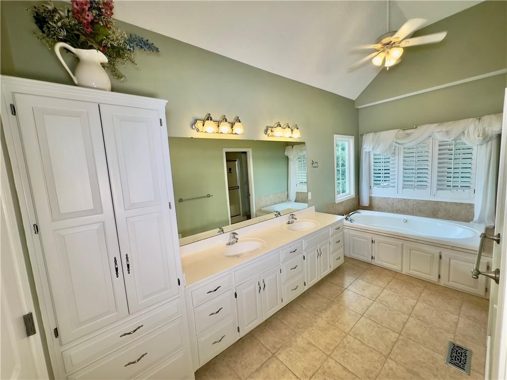 1417 NE Horizon Drive — photo 19