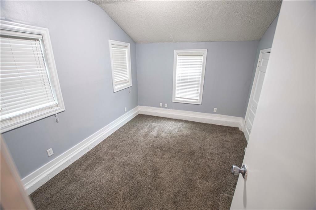 9601 E 66th Street — photo 12