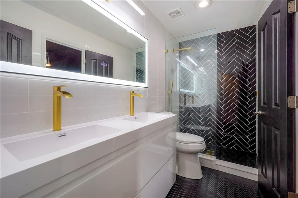 14708 GLENWOOD Avenue — photo 27