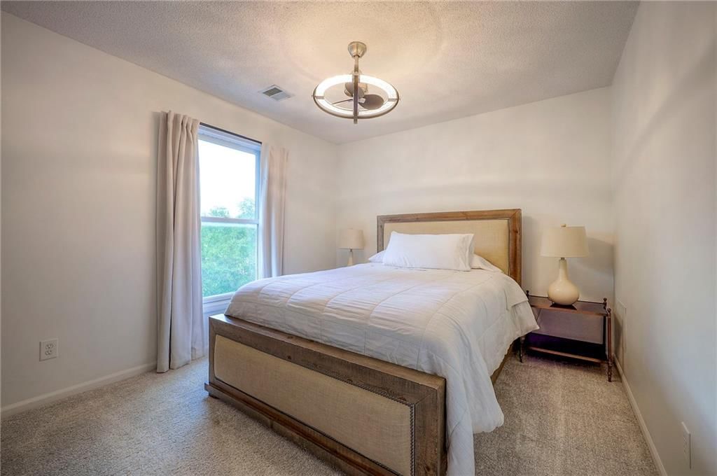 14708 GLENWOOD Avenue — photo 28
