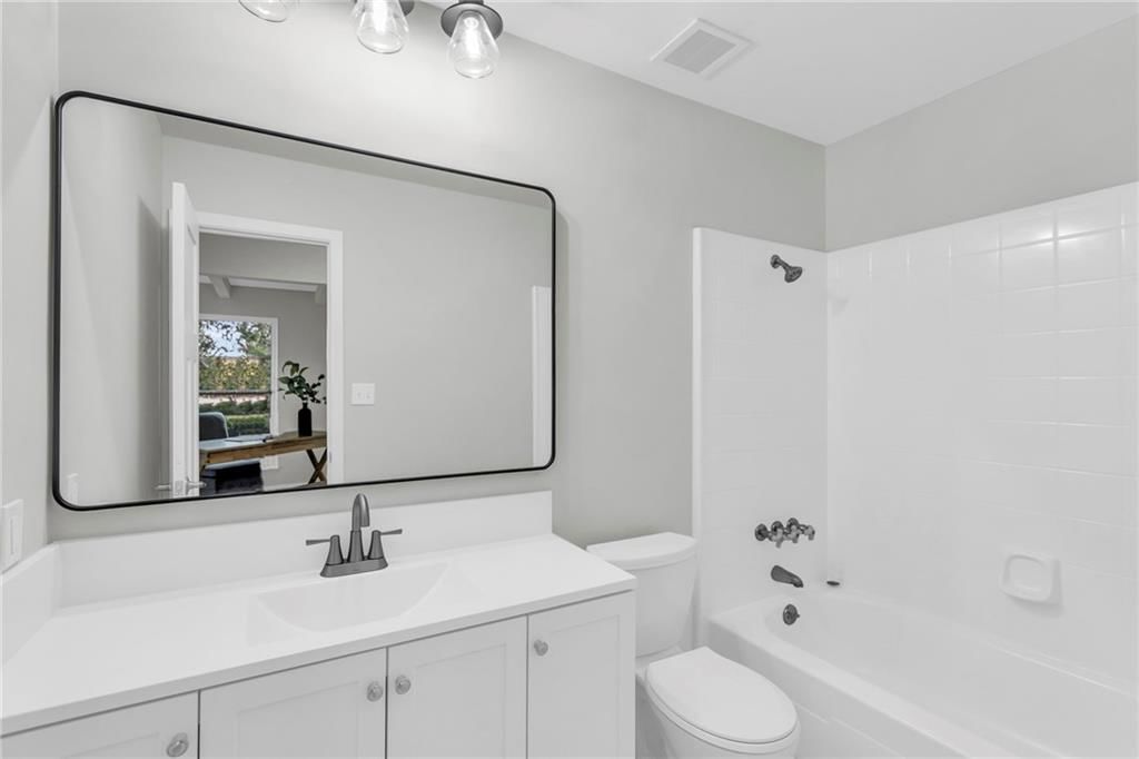 8033 Halsey Street — photo 23