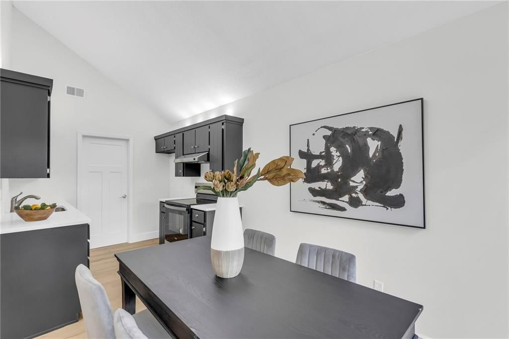 8033 Halsey Street — photo 8
