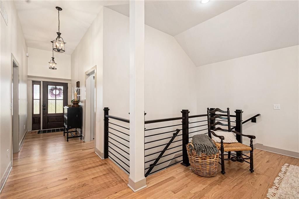 710 Apache Court — photo 11
