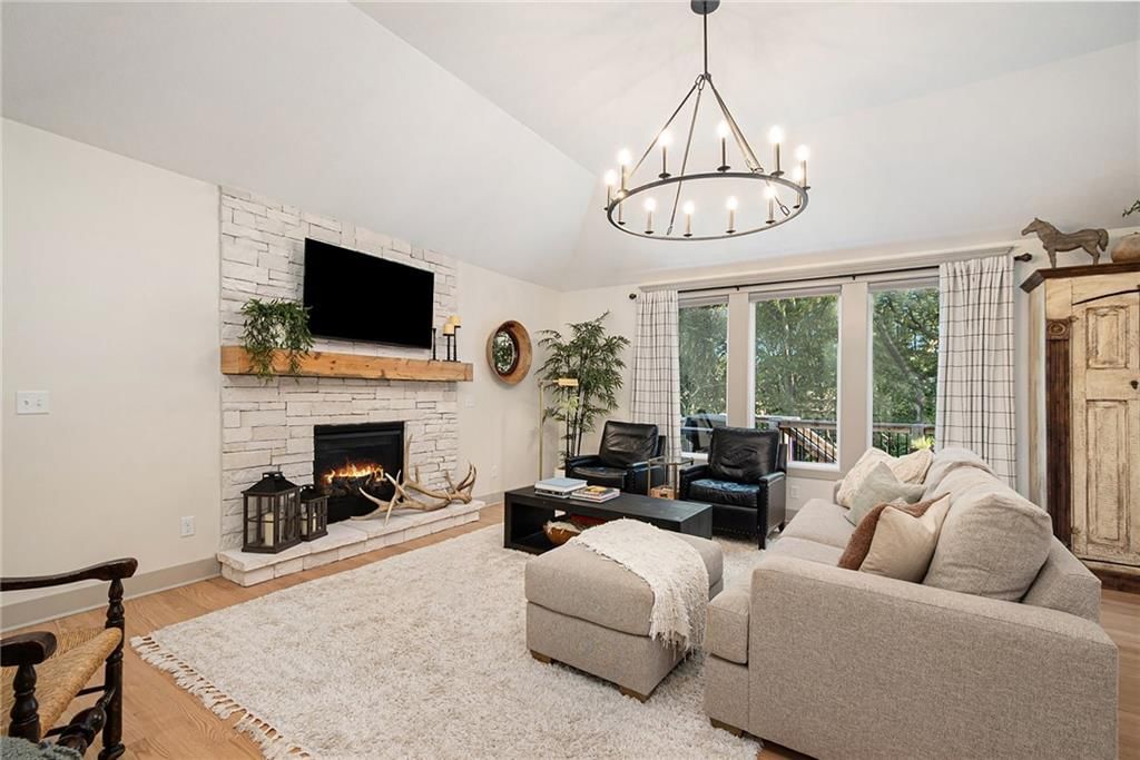 710 Apache Court — photo 12