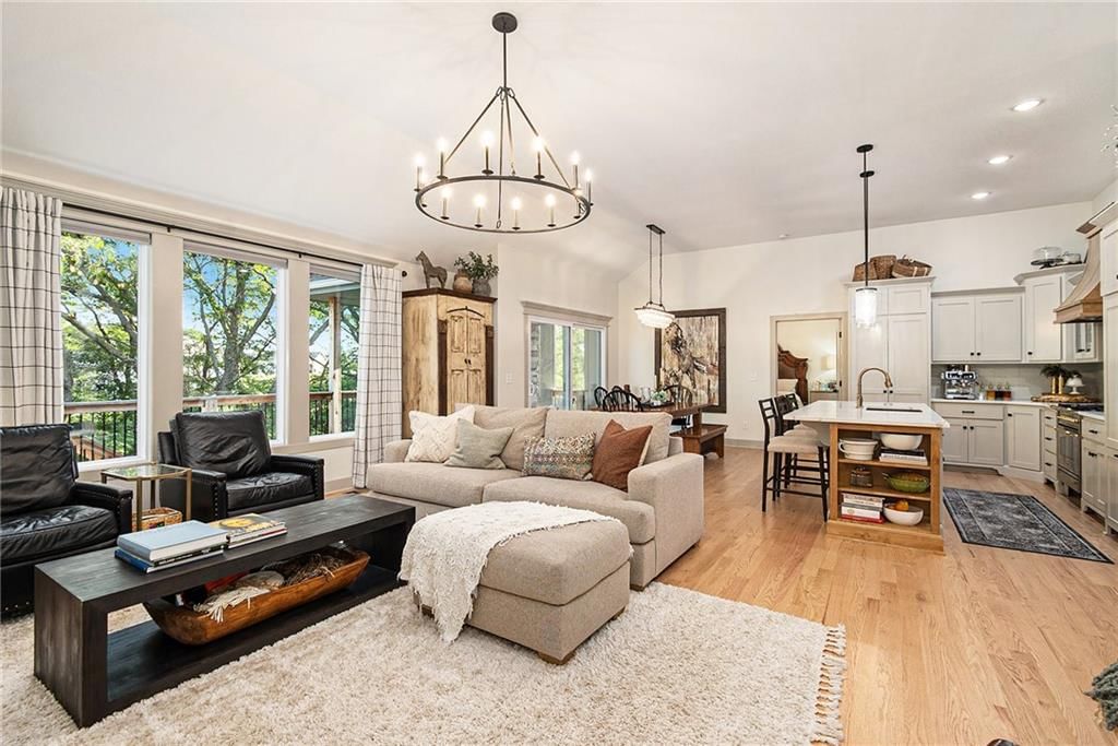 710 Apache Court — photo 13