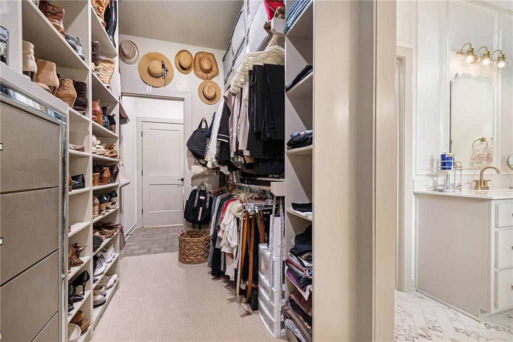 710 Apache Court — photo 28