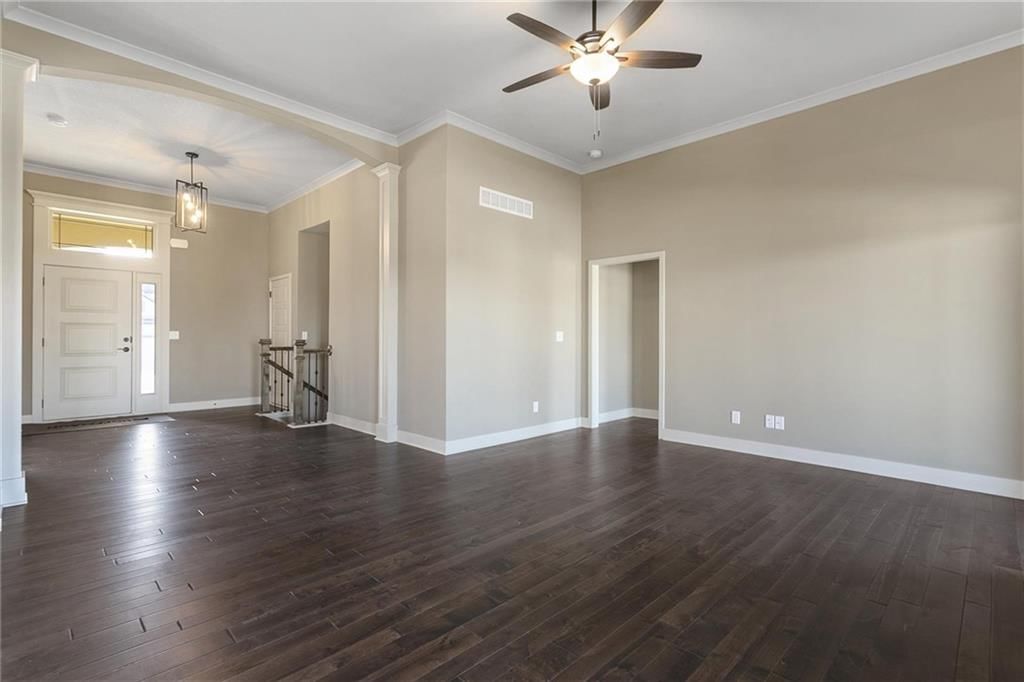 9038 N Monroe Avenue — photo 18