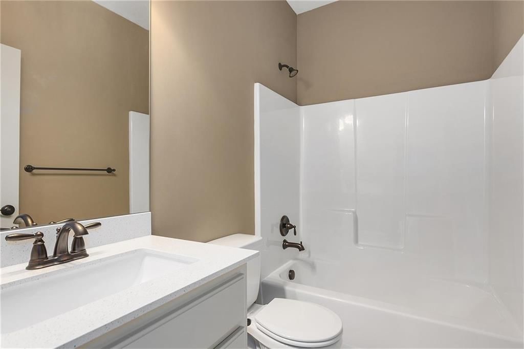 9038 N Monroe Avenue — photo 26