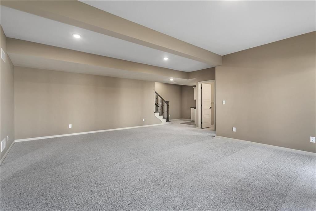 9038 N Monroe Avenue — photo 29