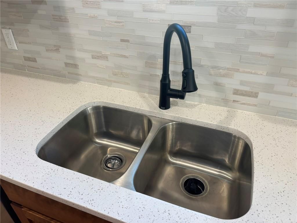 4807 S Creek Woods Drive — photo 13
