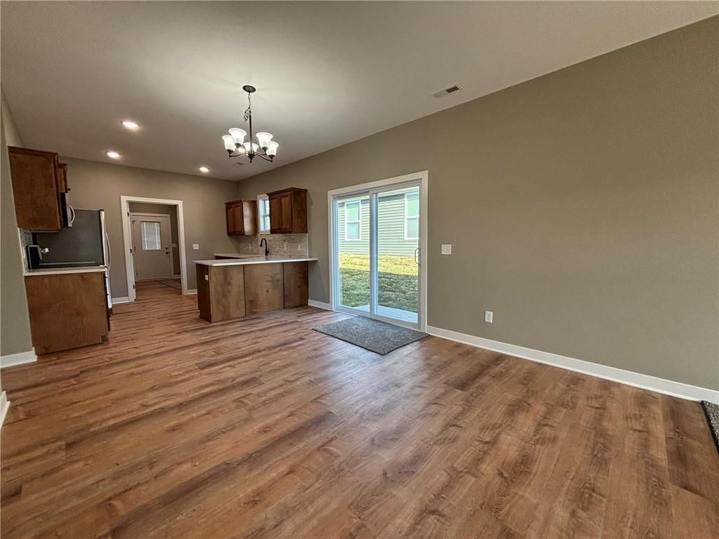 4807 S Creek Woods Drive — photo 5