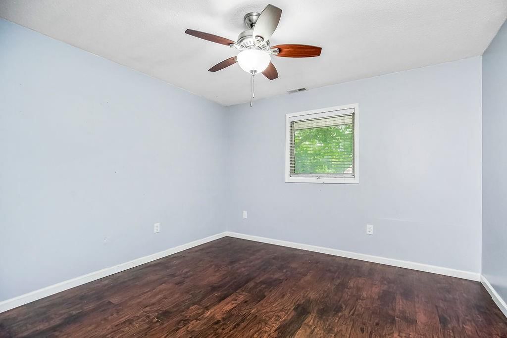 2924 WAYNE Avenue — photo 16